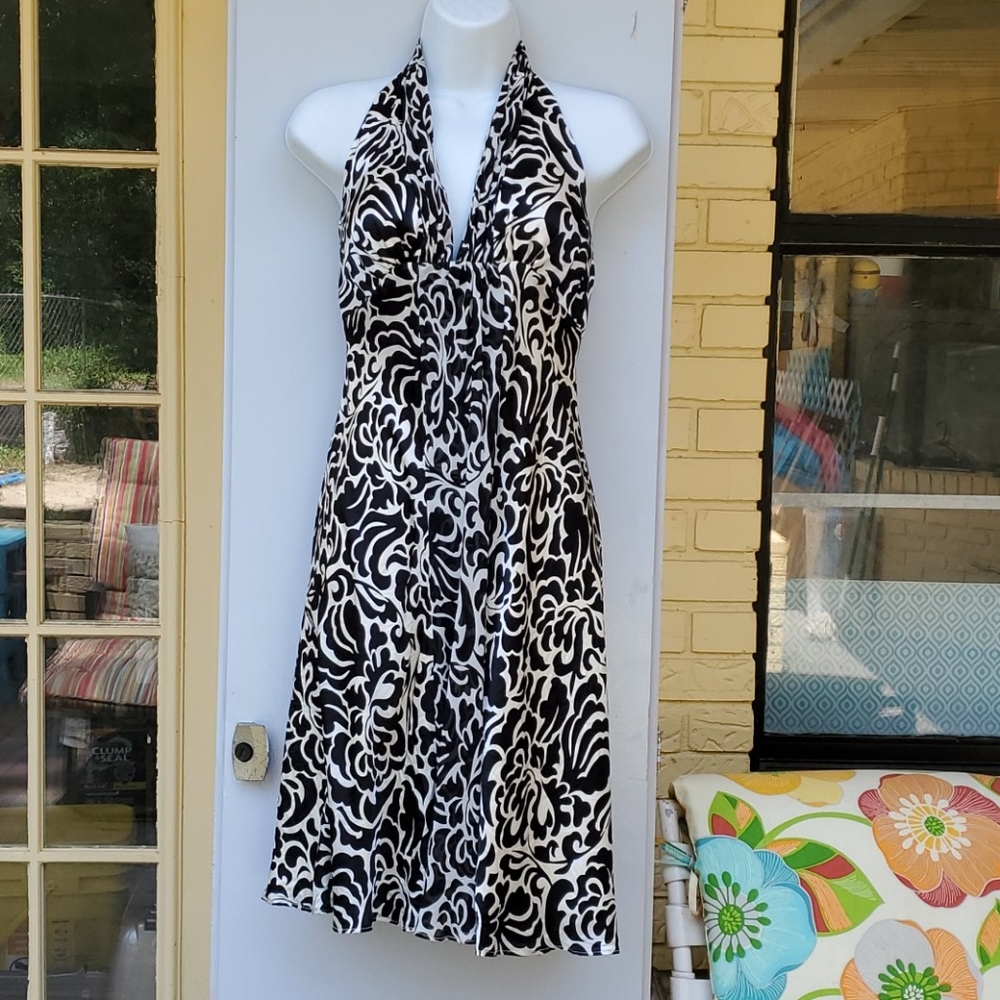 White House Black Market sz 2 silk halter dress